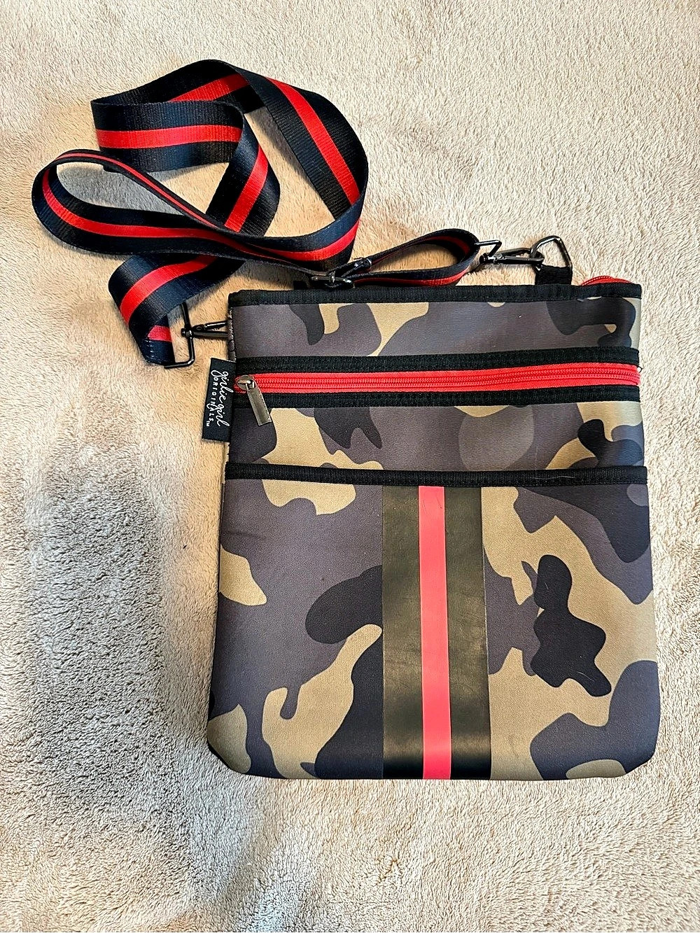 Girlie Girl Camo Crossbody Bag in Black & Brown in Excellent Used Condition